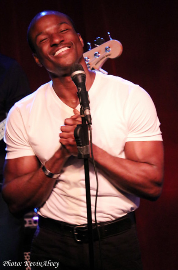 Photo Flash: Natalie Douglas Returns To Broadway at Birdland Image