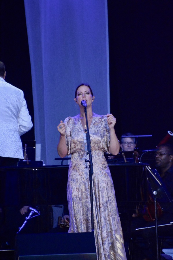 Photo Coverage: Sarah McLachlan Appears With Steven Reineke and the New York Pops at Forest Hills Image