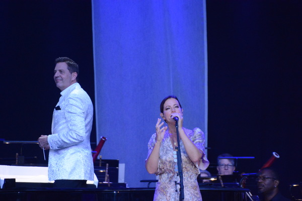 Photo Coverage: Sarah McLachlan Appears With Steven Reineke and the New York Pops at Forest Hills Image