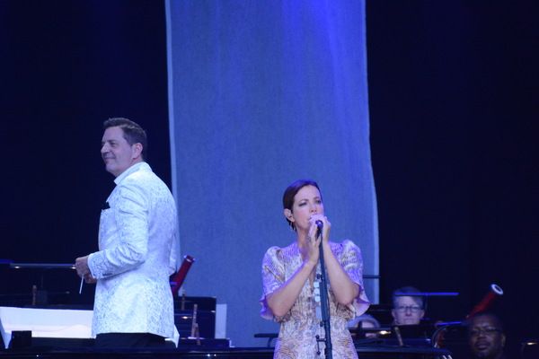 Photo Coverage: Sarah McLachlan Appears With Steven Reineke and the New York Pops at Forest Hills Image