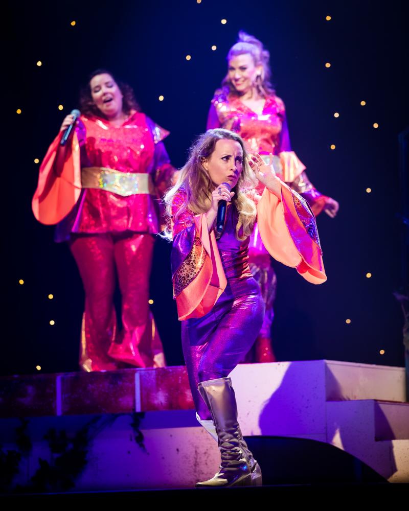 Review: Packemin Productions Delivers Another Night Of Pro/Am Musical Theatre Family Fun With MAMMA MIA! Image