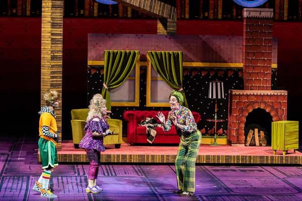 Photo Flash: The Muny's MATILDA Doesn't Let Little Stop Them Image