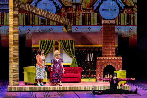 Photo Flash: The Muny's MATILDA Doesn't Let Little Stop Them Image