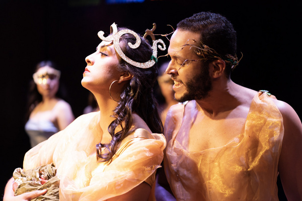 Photo Flash: First Look At SUENO DE UNA NOCHE DE VERANO At The Kraine Theater Image