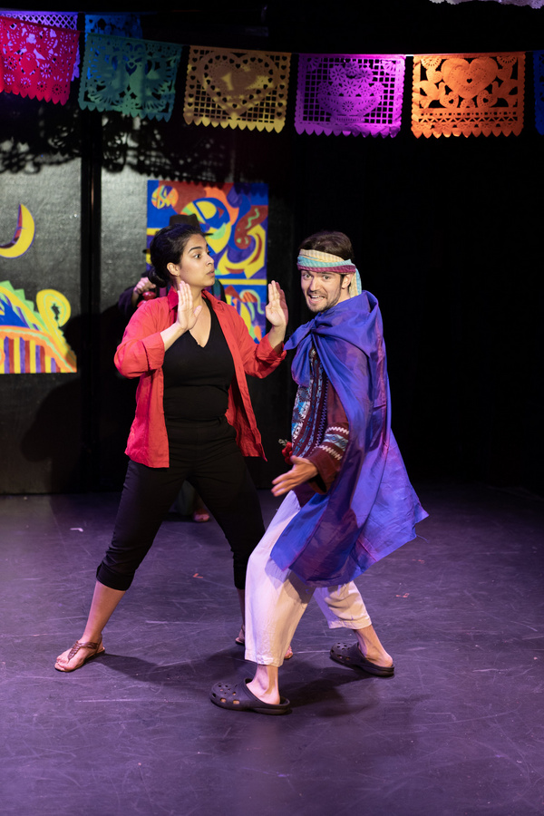 Photo Flash: First Look At SUENO DE UNA NOCHE DE VERANO At The Kraine Theater Image