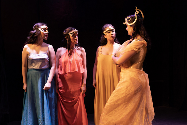 Photo Flash: First Look At SUENO DE UNA NOCHE DE VERANO At The Kraine Theater 