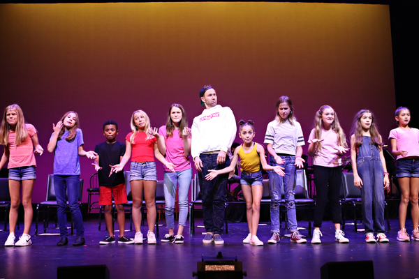 Photo Flash: Heidi Blickenstaff, Alex Newell, and More Perform with Broadway Dreams Image
