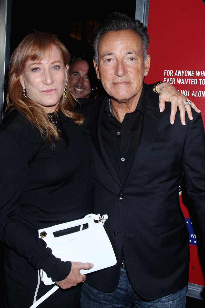 VIDEO: Bruce Springsteen Makes Surprise Appearance at BLINDED BY THE LIGHT Premiere 