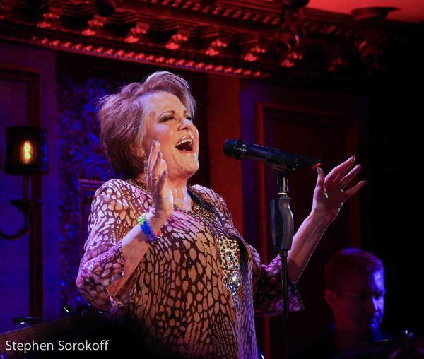 Review: Barry Manilow, Michael Feinstein, Marilyn Maye Attend Lorna Luft's Opening at Feinstein's/54 Below 