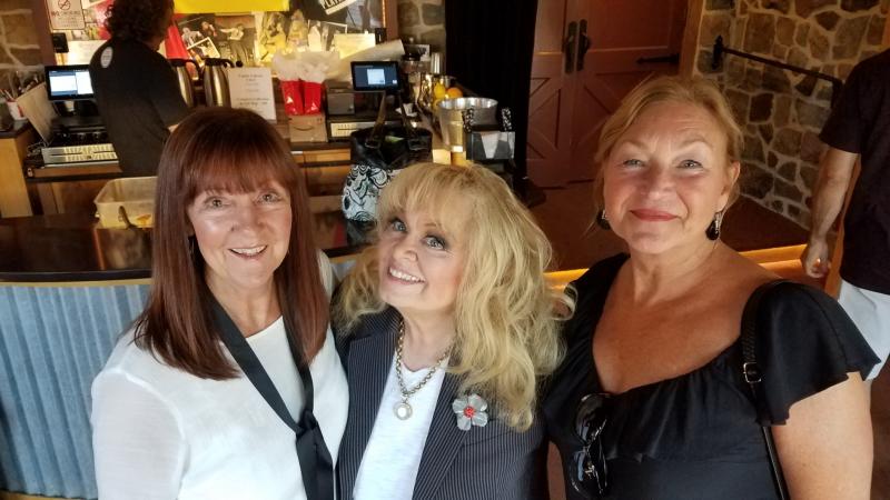 Interview: Sally Struthers and Carter Calvert in ALWAYS, PATSY CLINE Image