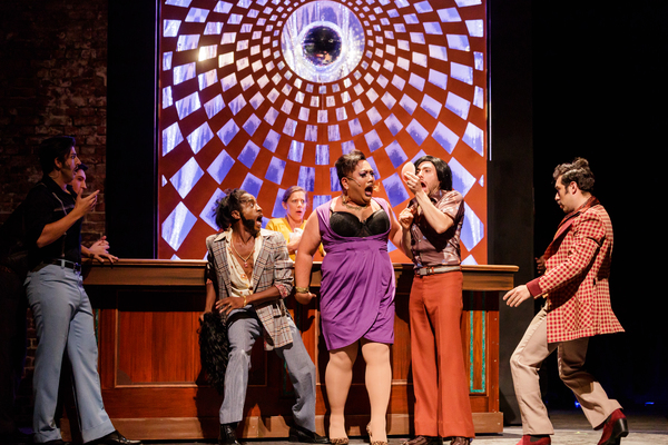 Photo Flash: SISTER ACT At Fox Theatre Is Fabulous, Baby! Image