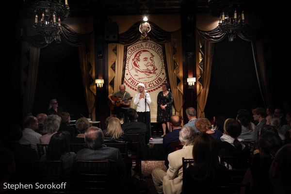 Review: Jamie deRoy and friends Play The Friars Club Image