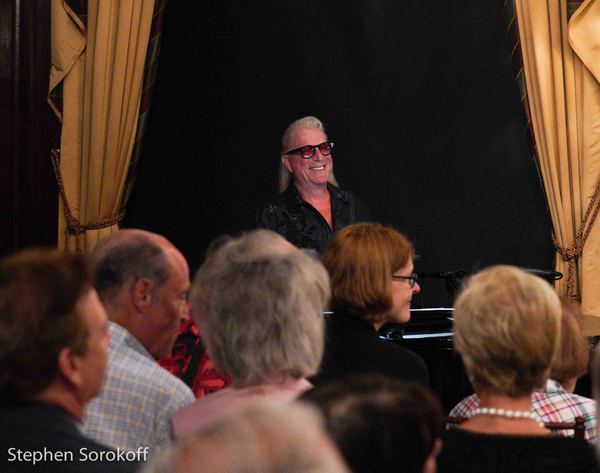 Review: Jamie deRoy and friends Play The Friars Club Image