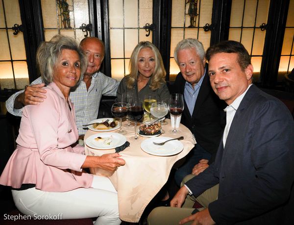 Review: Jamie deRoy and friends Play The Friars Club Image