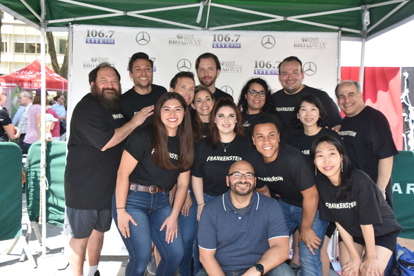 Photo Coverage: Casts of TOOTSIE, MEAN GIRLS and More Sing Out in Bryant Park! Image