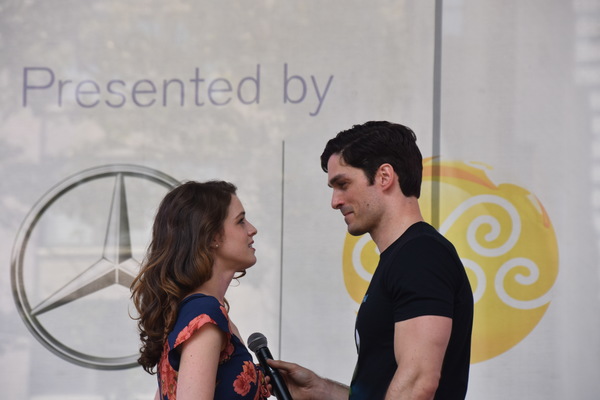 Photo Coverage: Casts of TOOTSIE, MEAN GIRLS and More Sing Out in Bryant Park! Image