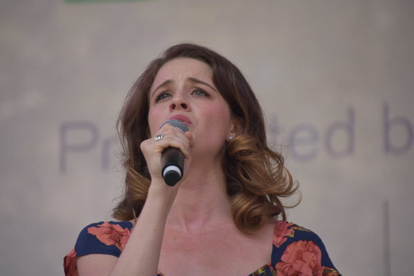 Photo Coverage: Casts of TOOTSIE, MEAN GIRLS and More Sing Out in Bryant Park! 