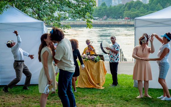 Photo Flash: Rude Grooms's ROMEO AND JULIET Opens Tonight In Astoria Park Image