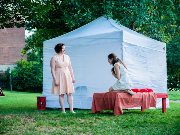 Photo Flash: Rude Grooms's ROMEO AND JULIET Opens Tonight In Astoria Park Image