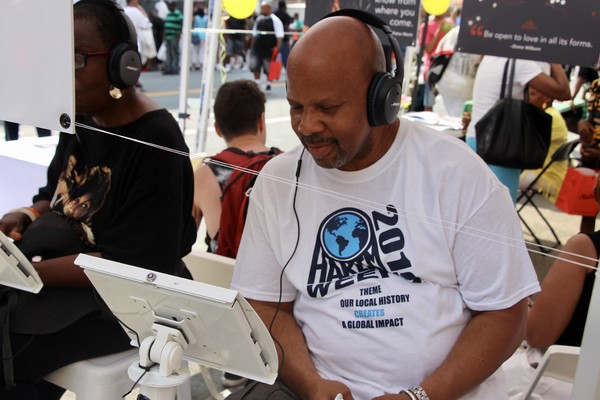 Photo Flash: THE MOTH Pops Up at Harlem Week Image