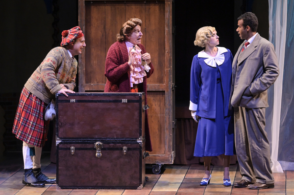 Photo Flash: First Look at TheatreWorks' THE 39 STEPS Image