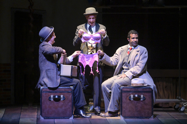 Photo Flash: First Look at TheatreWorks' THE 39 STEPS Image