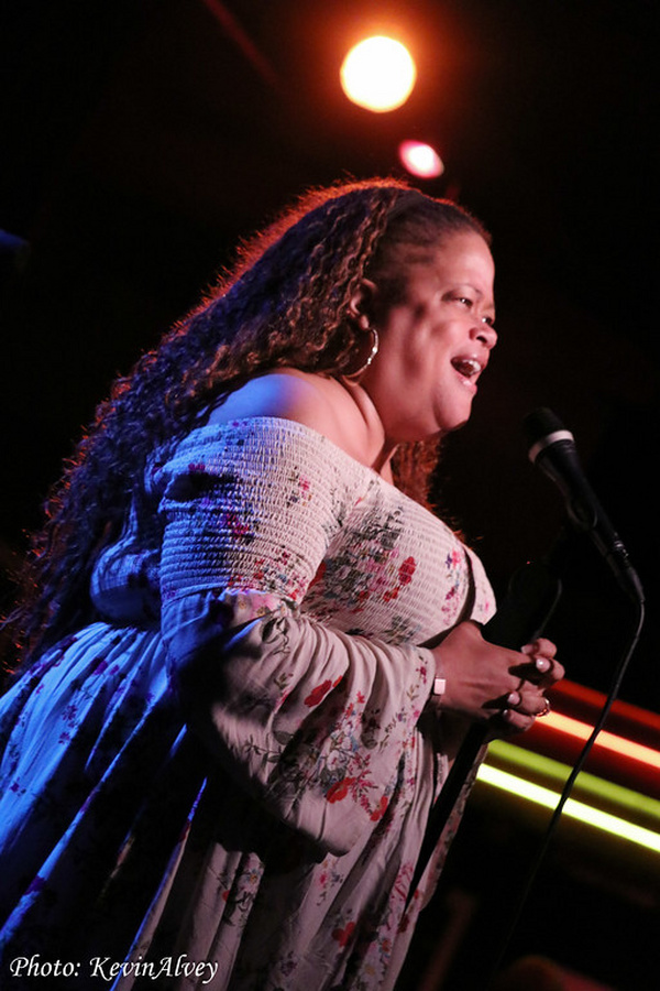 Photo Flash: CAST PARTY And Max Von Essen Celebrate At Birdland 