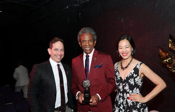 Photo Flash: Andre De Shields Receives Key To The City Of Baltimore Image