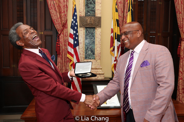 Photo Flash: Andre De Shields Receives Key To The City Of Baltimore Image