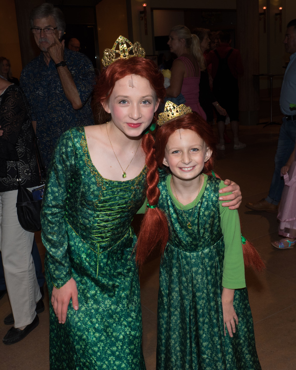 Photo Coverage: Curtain Call And Meet And Greet Of 3-D Theatricals' SHREK Image