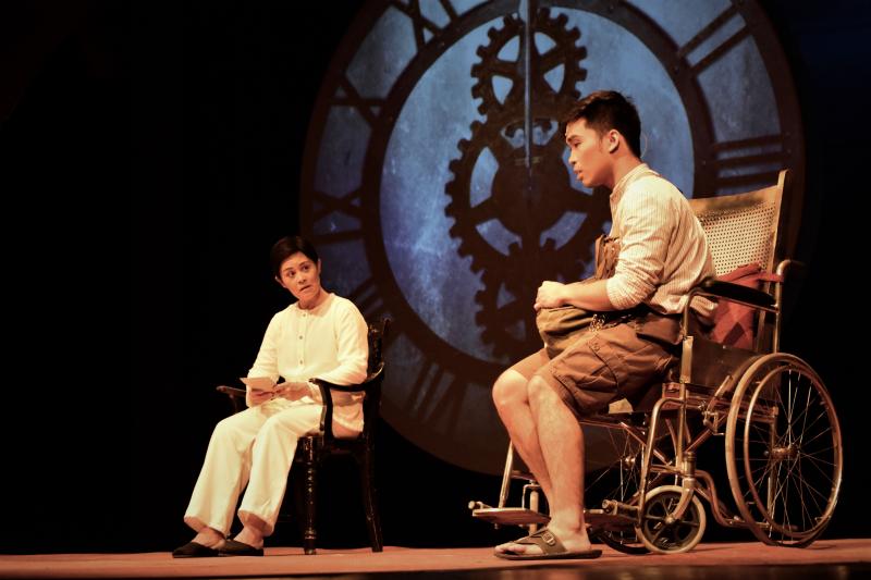 Photo Coverage: Monique Wilson, Arman Ferrer Lead MABINING MANDIRIGMA; Show Closes Sept. 1 Image