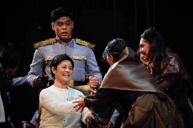 Photo Coverage: Monique Wilson, Arman Ferrer Lead MABINING MANDIRIGMA; Show Closes Sept. 1 Image