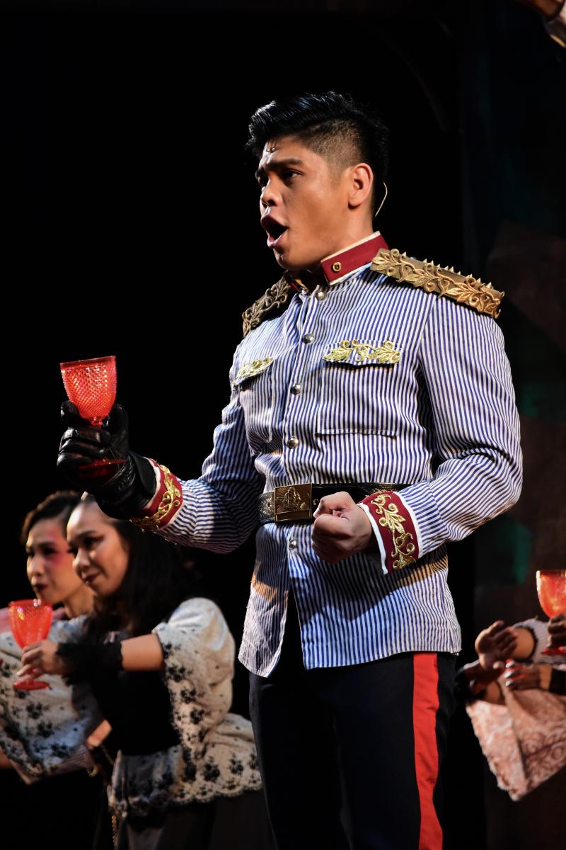 Photo Coverage: Monique Wilson, Arman Ferrer Lead MABINING MANDIRIGMA; Show Closes Sept. 1 Image
