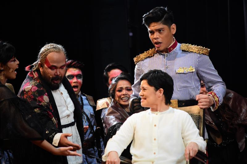 Photo Coverage: Monique Wilson, Arman Ferrer Lead MABINING MANDIRIGMA; Show Closes Sept. 1 Image