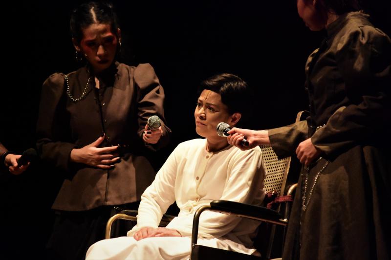 Photo Coverage: Monique Wilson, Arman Ferrer Lead MABINING MANDIRIGMA; Show Closes Sept. 1 Image