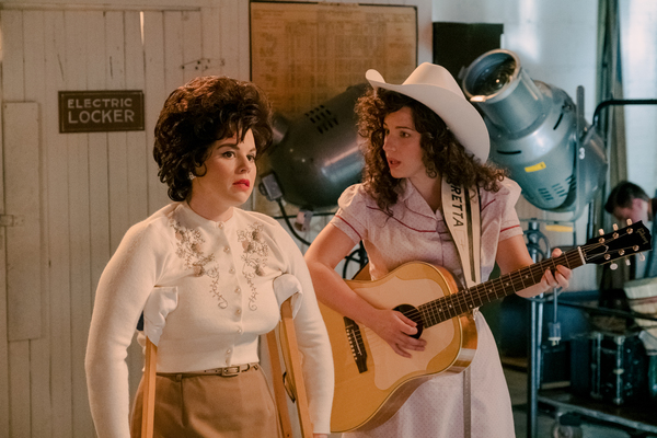 Photo Flash: Get a First Look at PATSY & LORETTA Starring Megan Hilty and Jessie Mueller Image