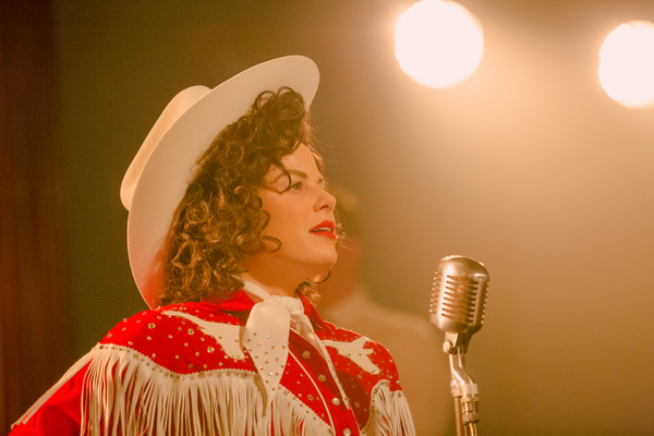 Photo Flash: Get a First Look at PATSY & LORETTA Starring Megan Hilty and Jessie Mueller Image