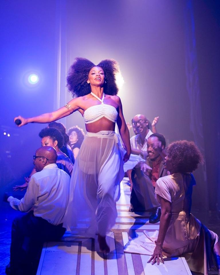 Review: Known as the Samba Queen, MUSICAL DONA IVONE LARA - UM SORRISO NEGRO Opens in Sao Paulo Image