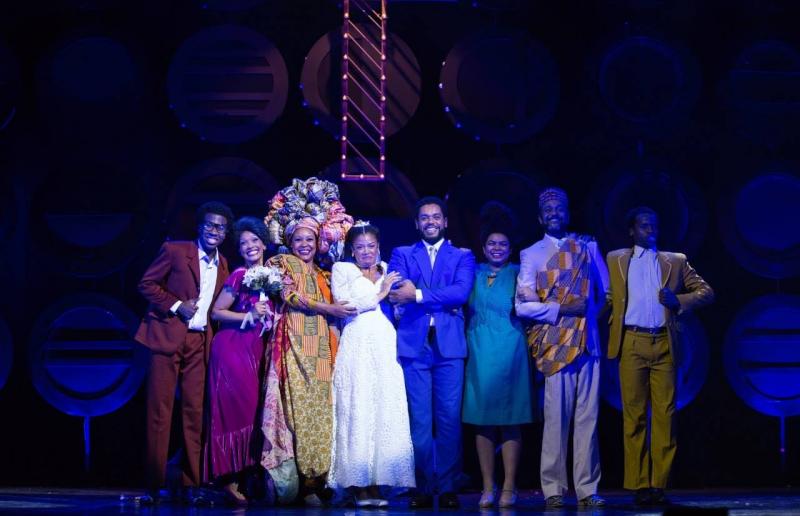 Review: Known as the Samba Queen, MUSICAL DONA IVONE LARA - UM SORRISO NEGRO Opens in Sao Paulo Image