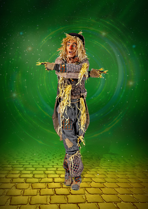 Photo Flash: First Look at THE WIZARD OF OZ at Wolverhampton Grand Image