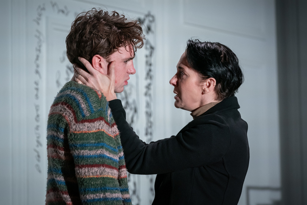 Photo Flash: First Look at Amanda Abbington and the Cast of THE SON Image