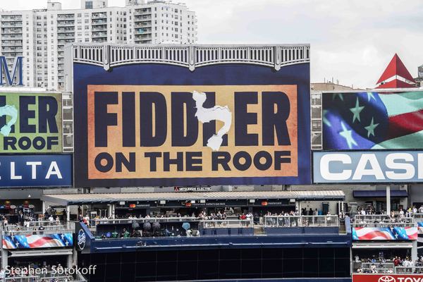 Photo Coverage: The Cast of FIDDLER ON THE ROOF IN YIDDISH Sings the National Anthem at Yankee Stadium Image