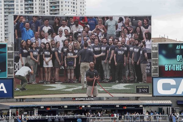 Photo Coverage: The Cast of FIDDLER ON THE ROOF IN YIDDISH Sings the National Anthem at Yankee Stadium Image