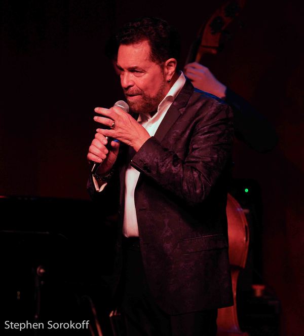 Review: Clint Holmes Thrills at Birdland Image