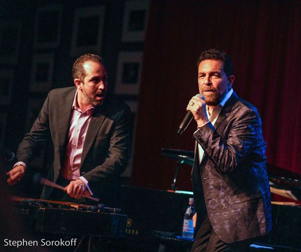Review: Clint Holmes Thrills at Birdland Image