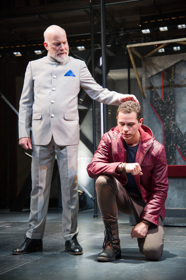 Photo Flash: Folger Theatre Opens The 2019/20 Season With 1 HENRY IV Image