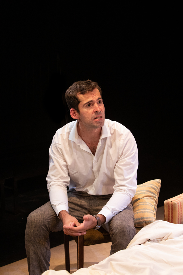 Photo Flash: First Look At HOW LOVE IS SPELT At Southwark Playhouse 