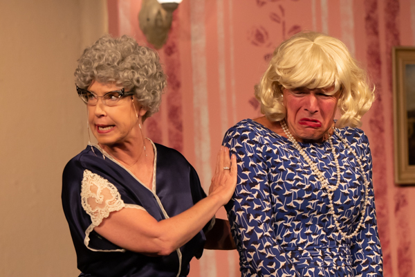 Photo Coverage: First Look at Curtain Players' LEADING LADIES Image