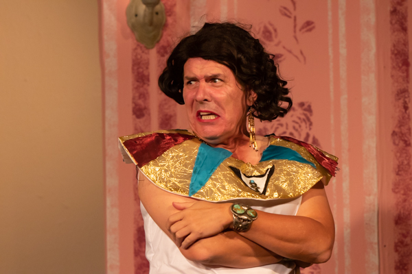 Photo Coverage: First Look at Curtain Players' LEADING LADIES Image