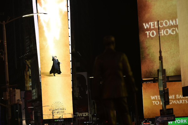 Photos/Video: HARRY POTTER AND THE CURSED CHILD Takes Over Times Square For All New Promo Image